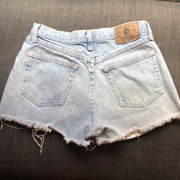 Vintage Wrangler jean shorts - Picture 11 of 11